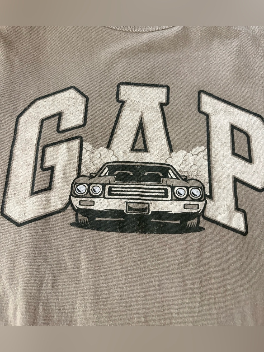 GAP Beige Graphic Tee with Car Logo - Picture 2 of 4